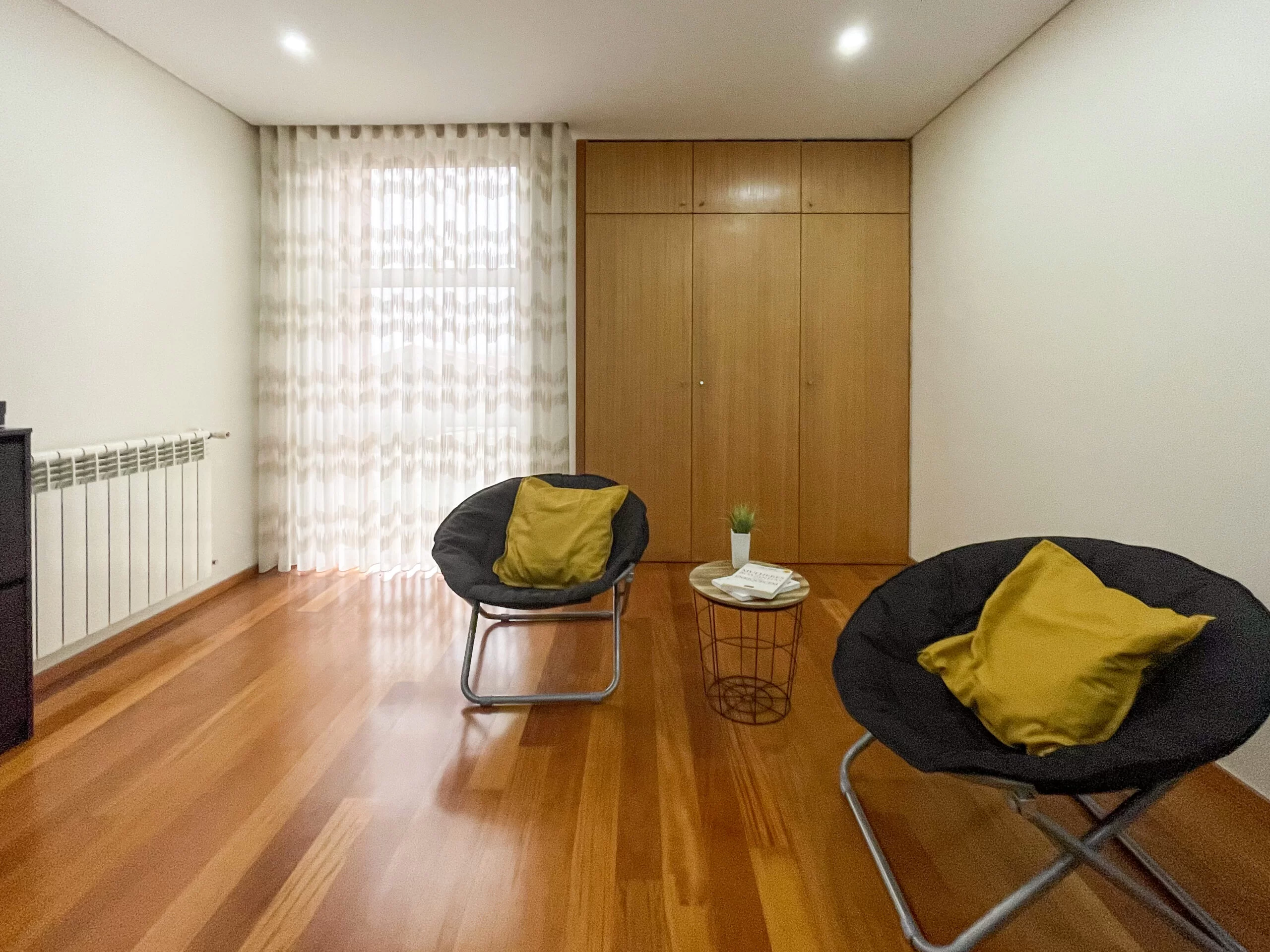 apartamento T2 com duas frentes