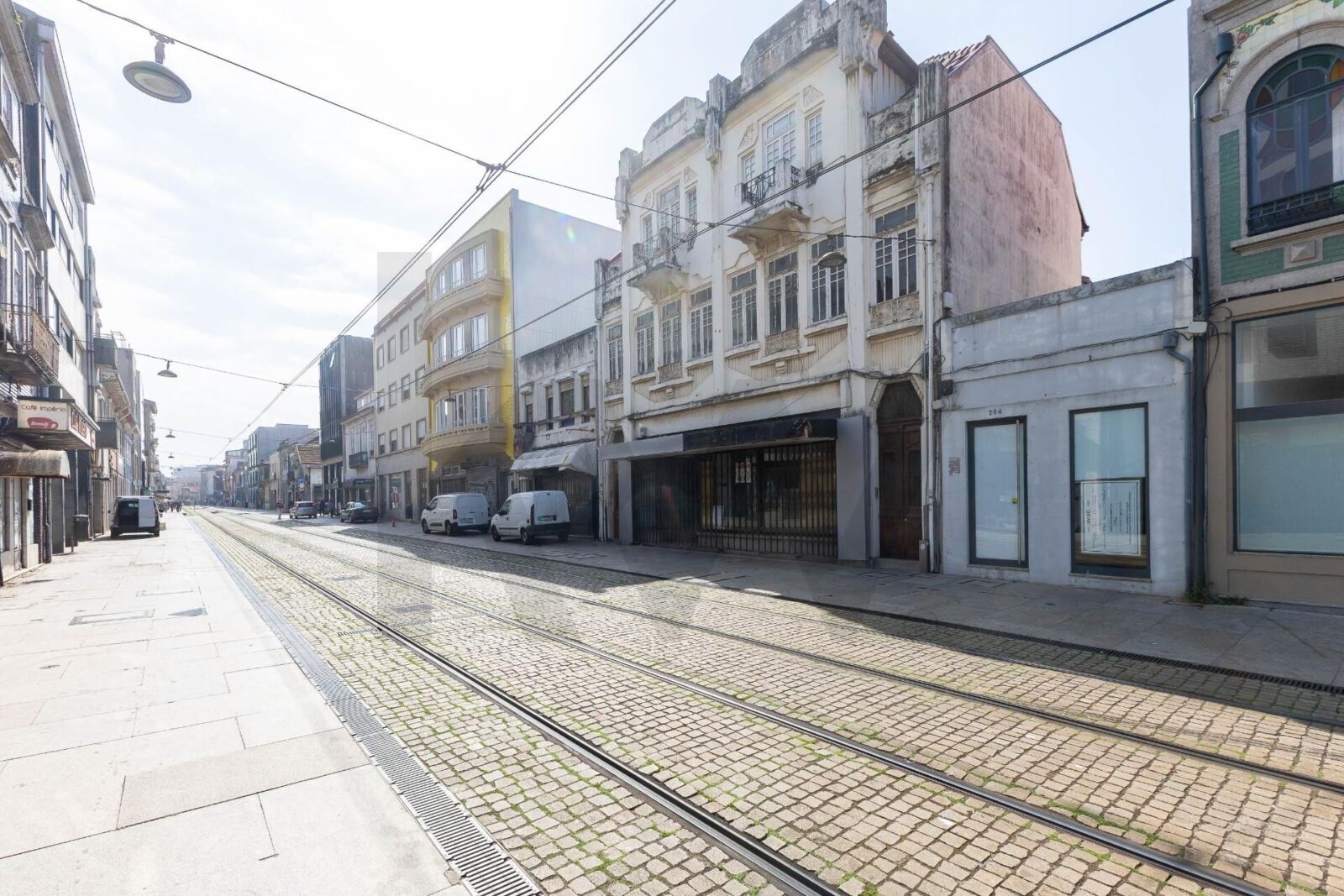 Prédio com logradouro em Matosinhos