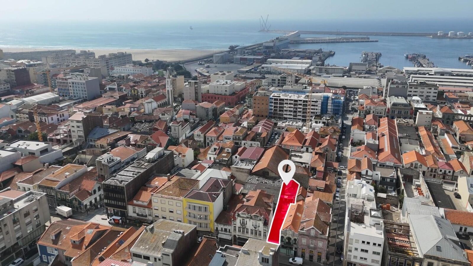 Prédio com logradouro em Matosinhos
