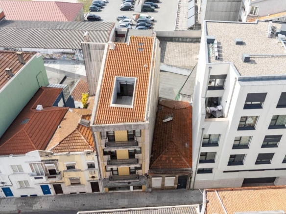 Prédio em Cedofeita