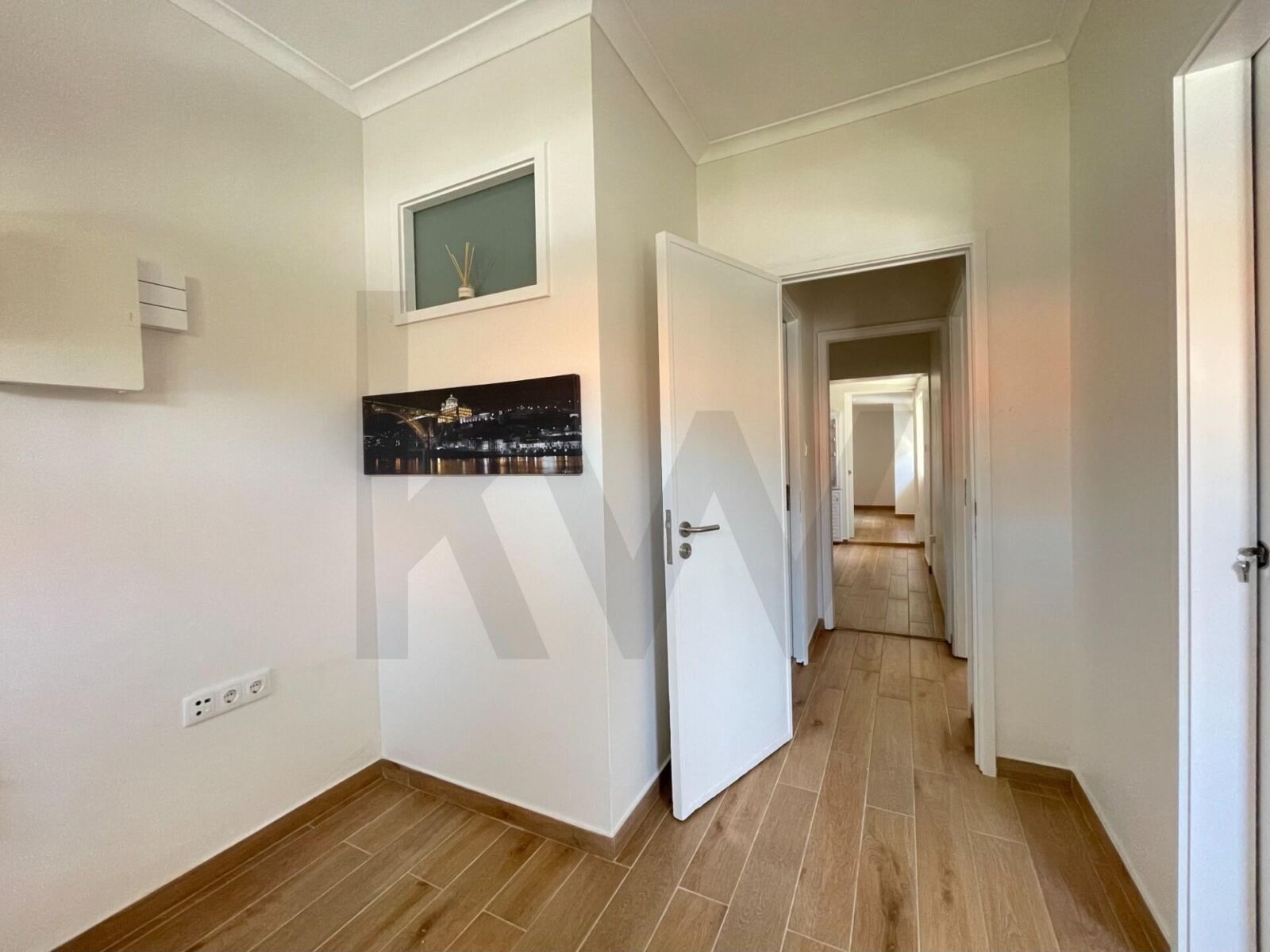 Moradia T1+1 renovada em Mafamude