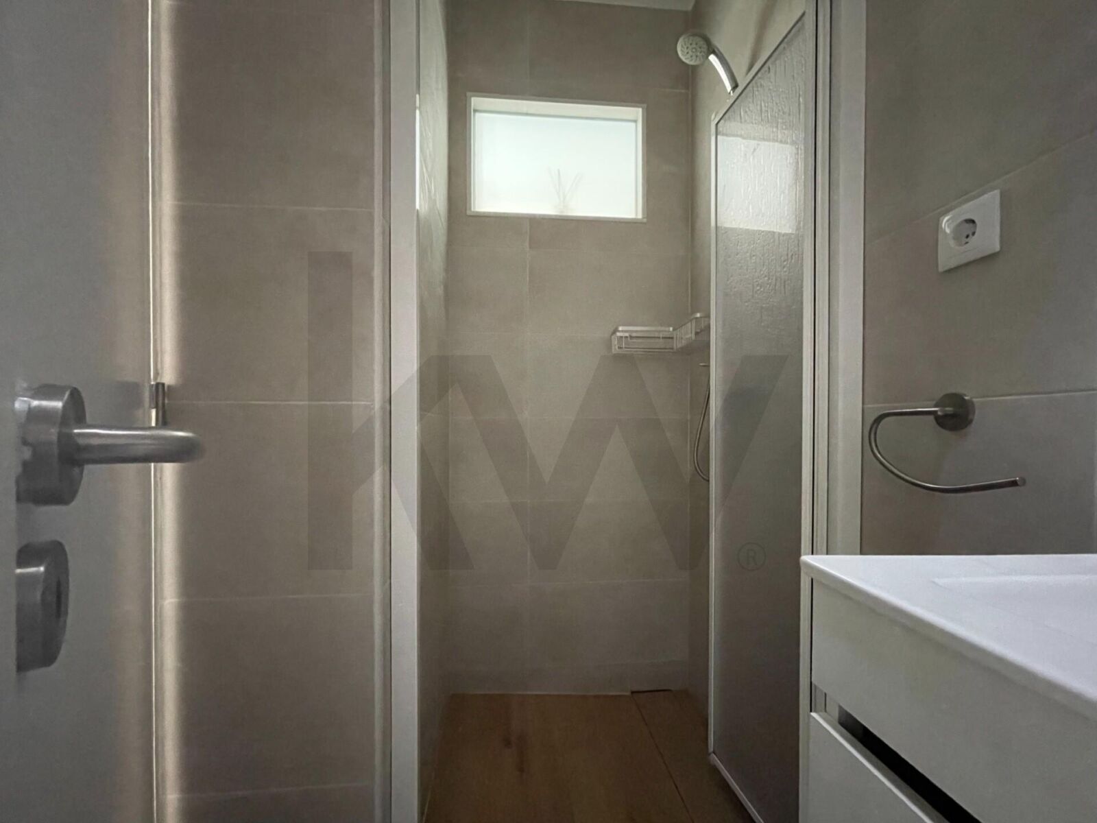 Moradia T1+1 renovada em Mafamude