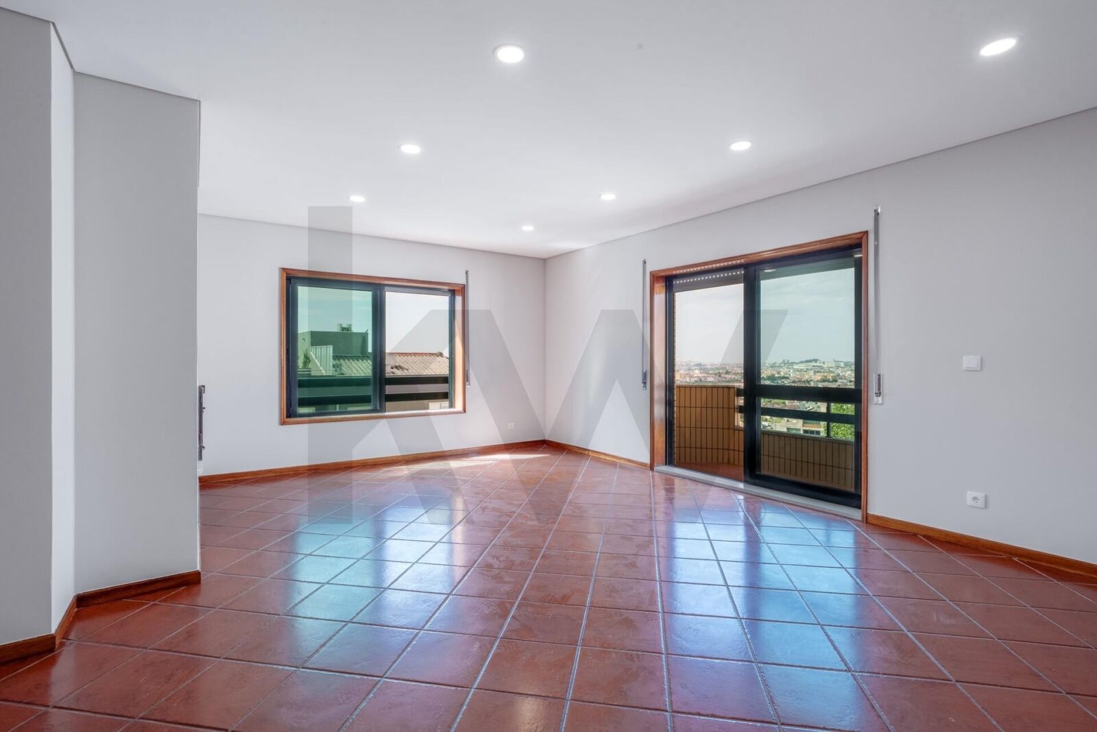 Apartamento T2 renovado em Baguim do Monte