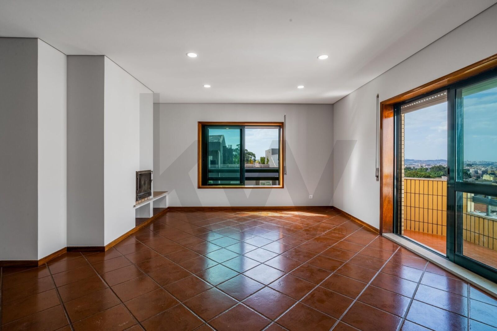 Apartamento T2 renovado em Baguim do Monte