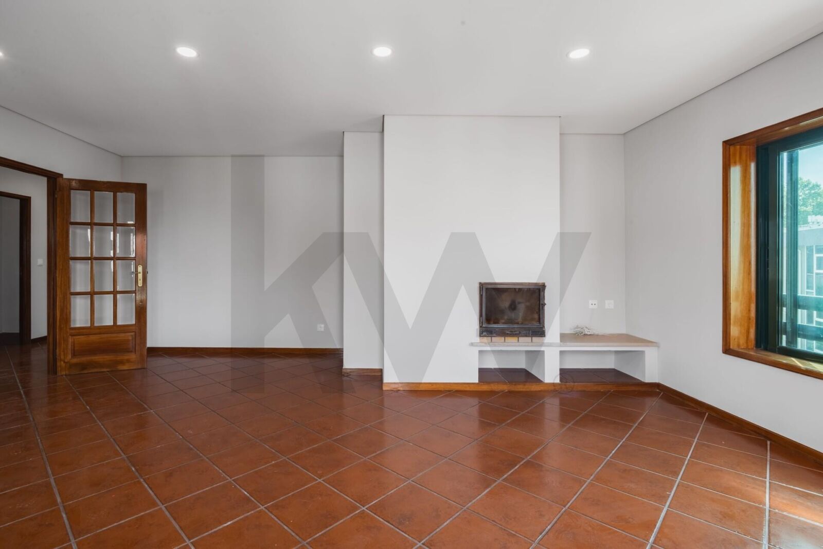 Apartamento T2 renovado em Baguim do Monte