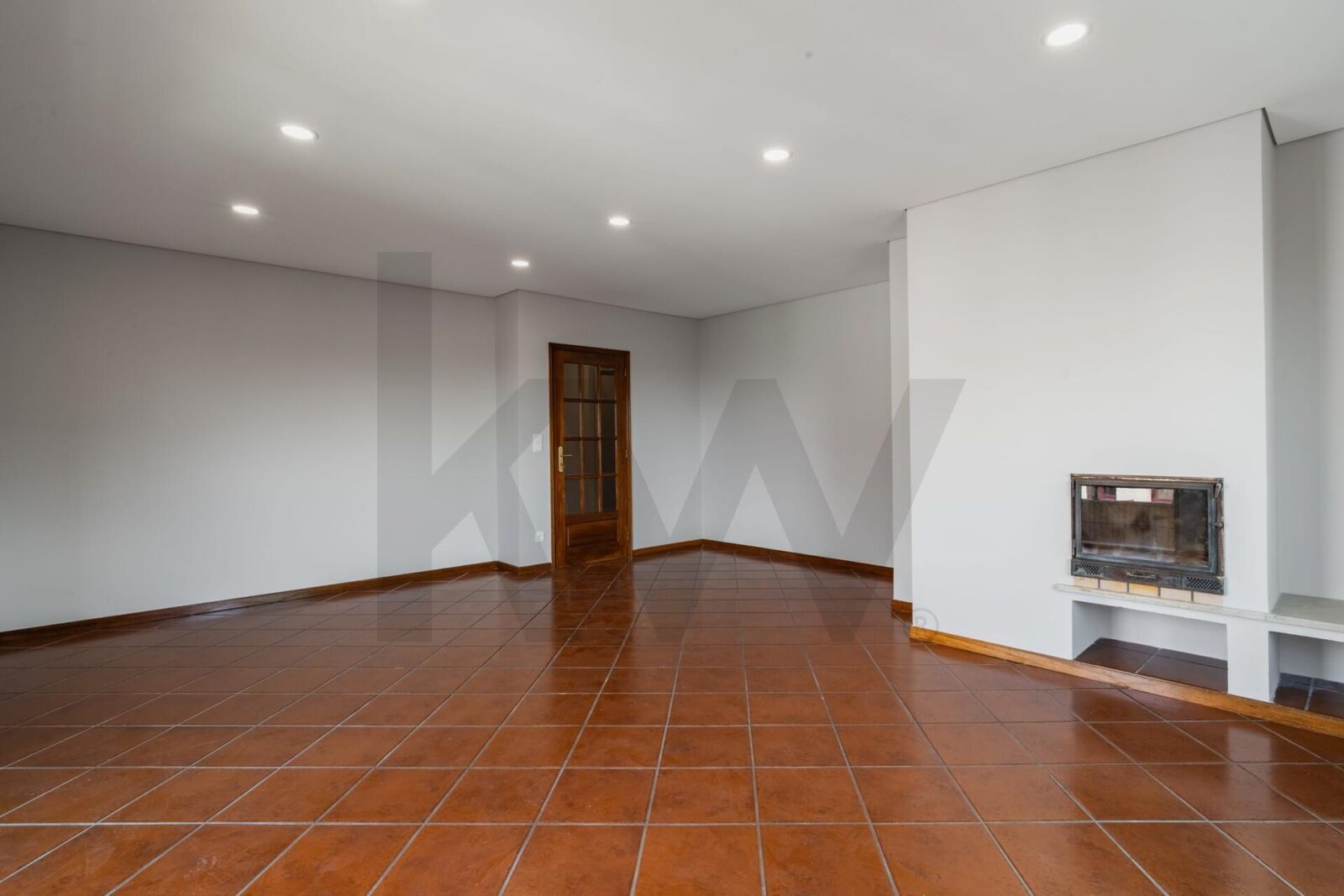 Apartamento T2 renovado em Baguim do Monte