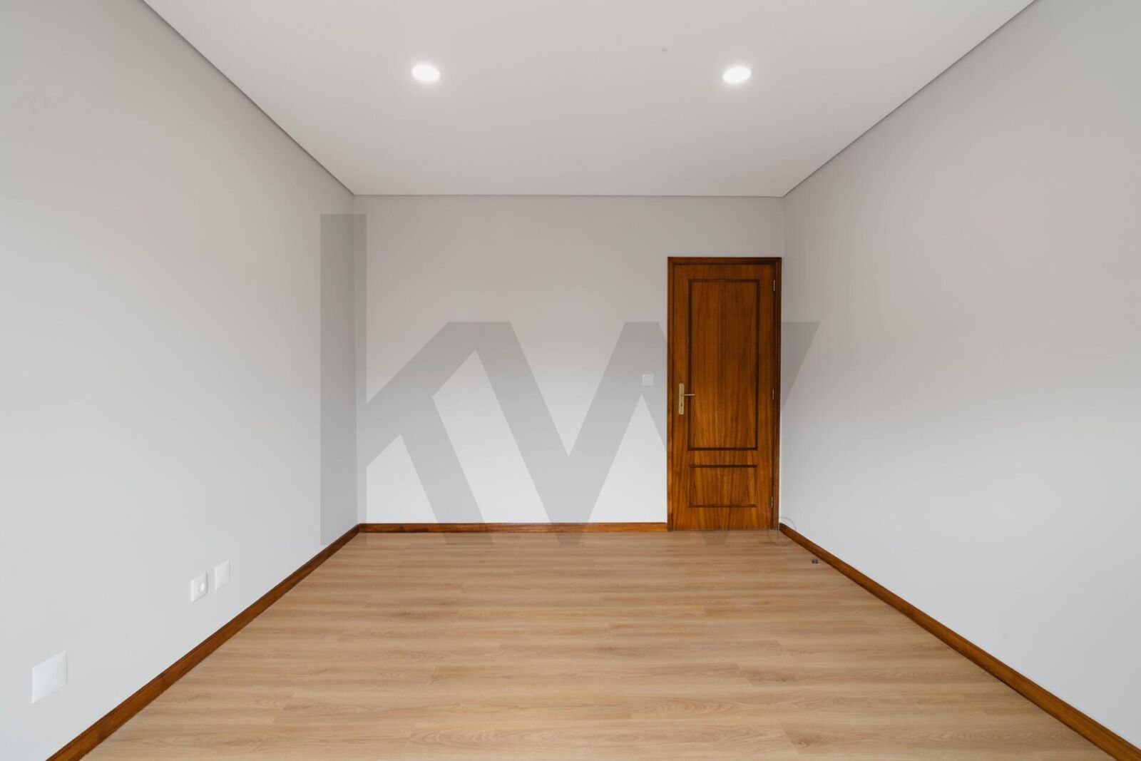 Apartamento T2 renovado em Baguim do Monte