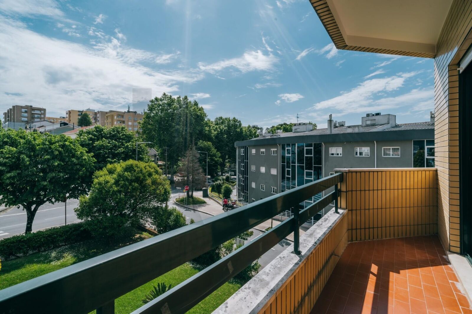 Apartamento T2 renovado em Baguim do Monte