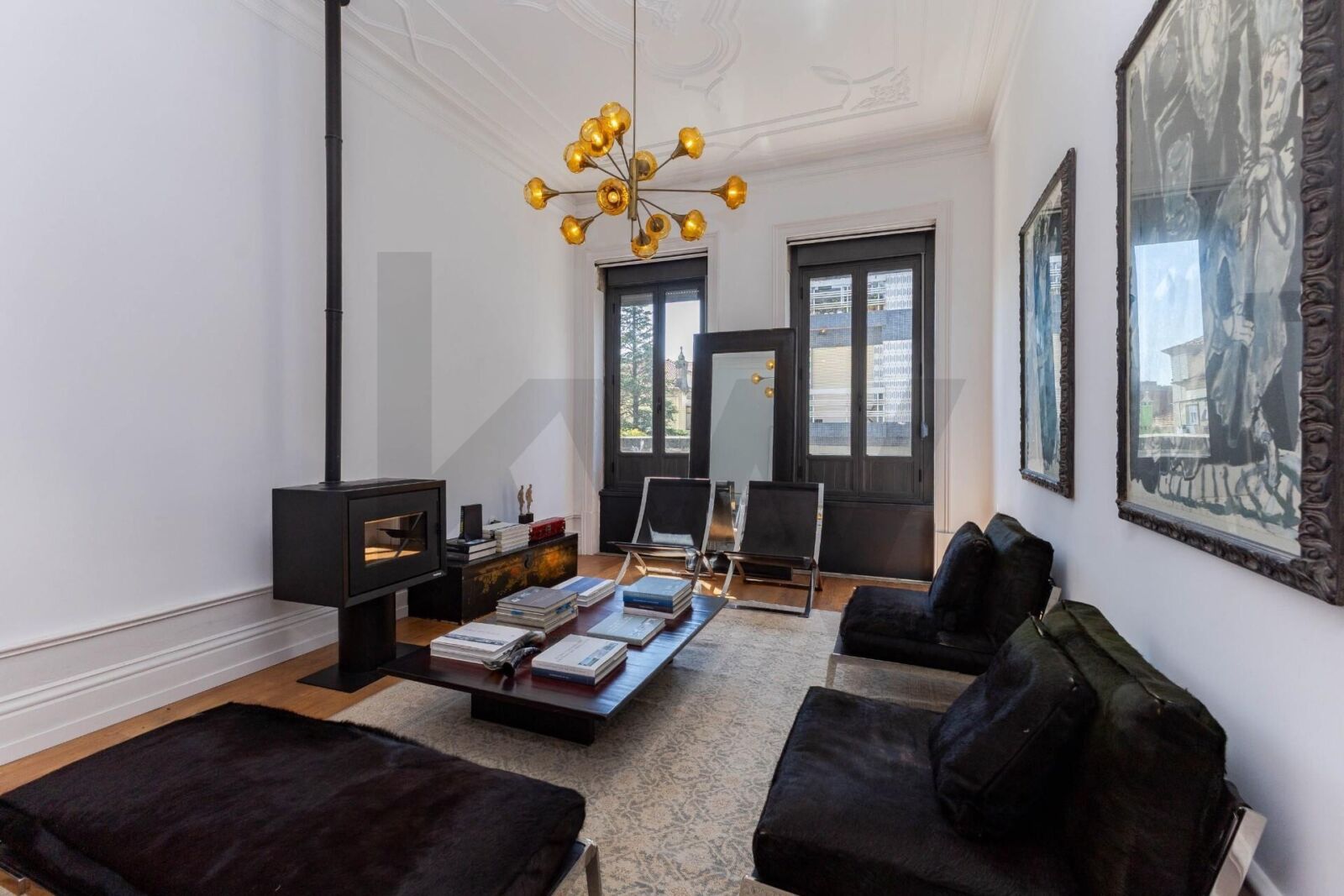 Moradia T3+1 renovada com jardim em Bonfim