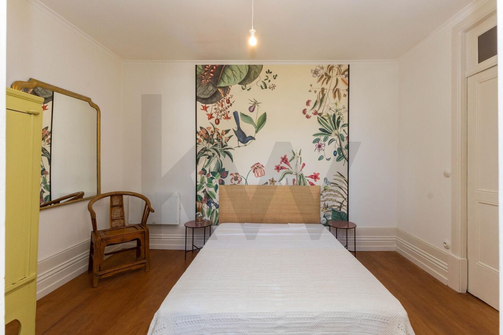 Moradia T3+1 renovada com jardim em Bonfim