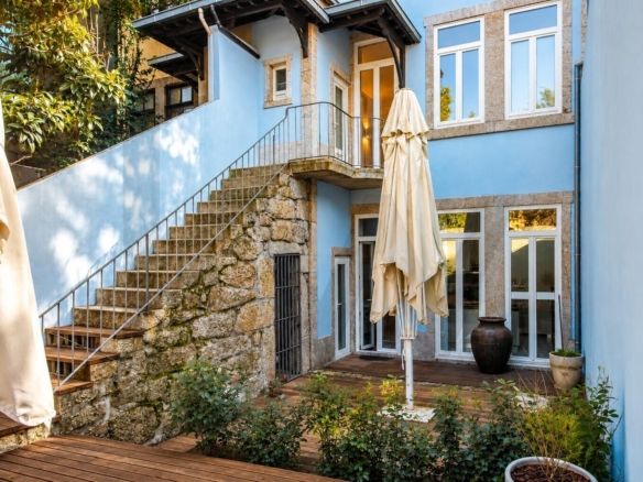 Moradia T4 com terraço em Bonfim