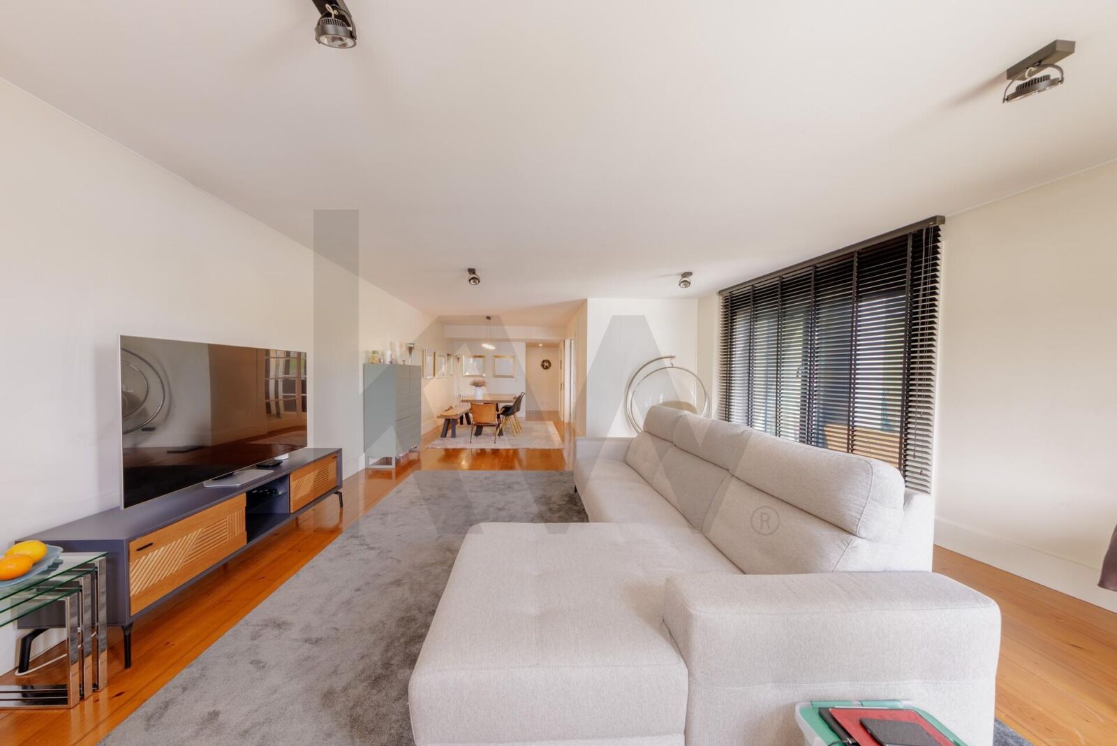 Apartamento T4 novo com jardim em Santa Marinha