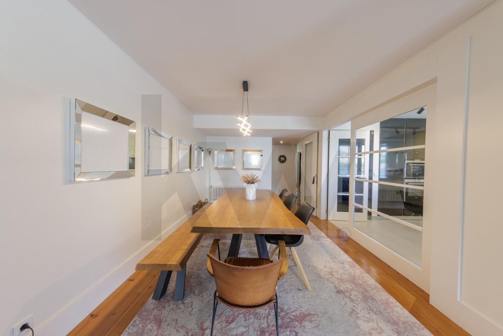Apartamento T4 novo com jardim em Santa Marinha