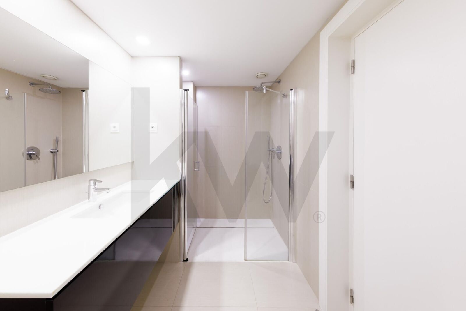Apartamento T4 novo com jardim em Santa Marinha