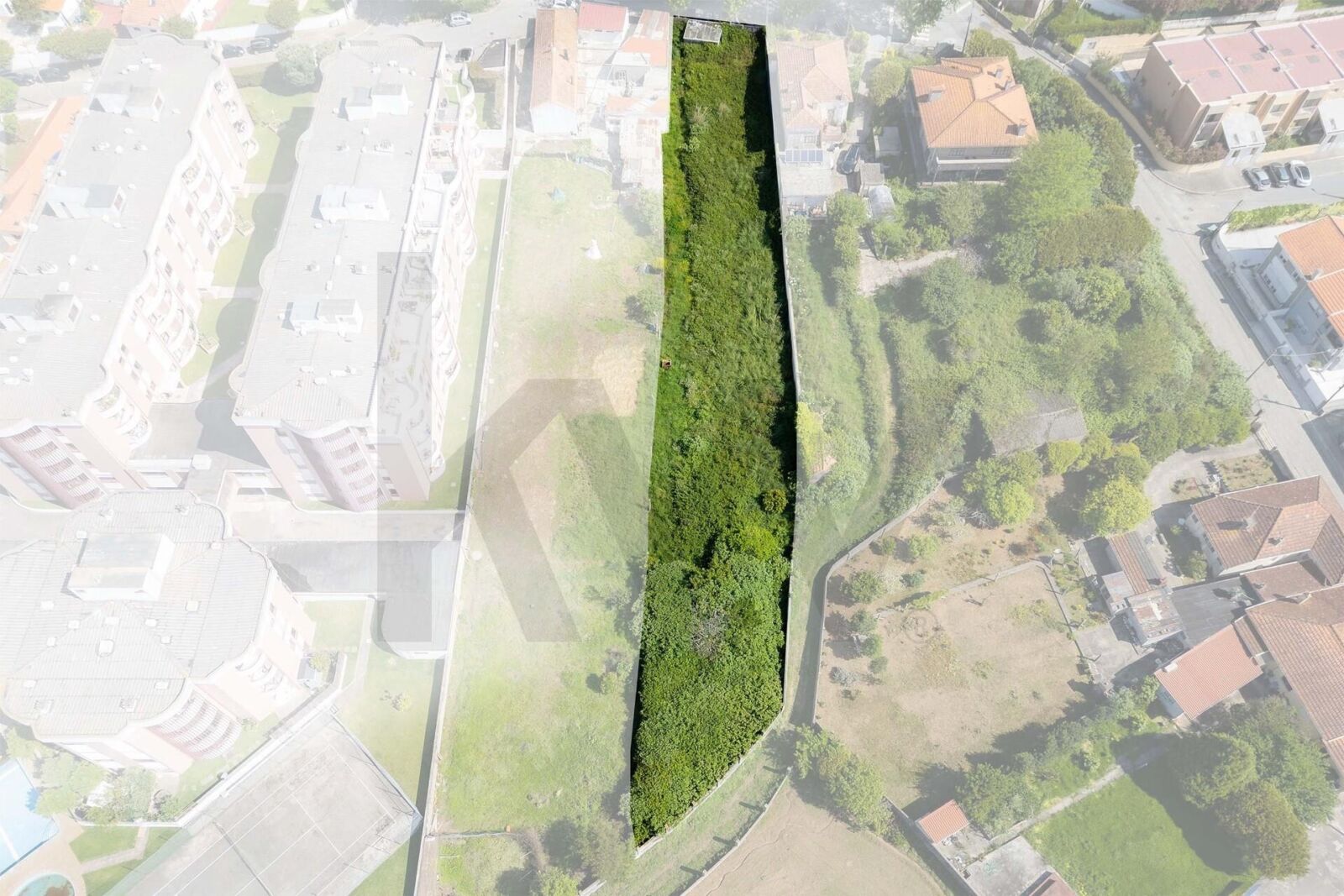Terreno com projeto em Praia de Francelos