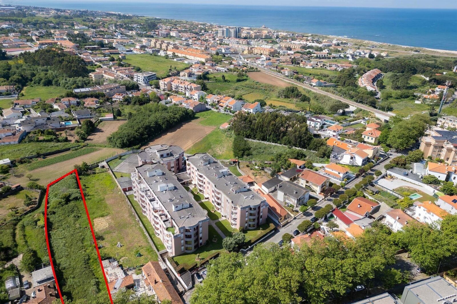 Terreno com projeto em Praia de Francelos