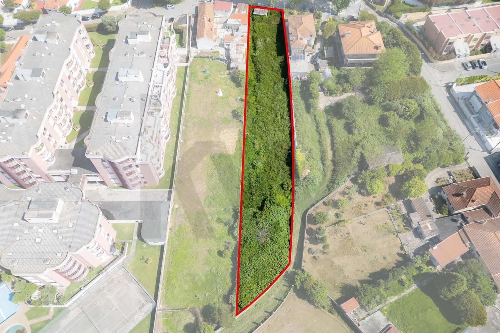 Terreno com projeto em Praia de Francelos