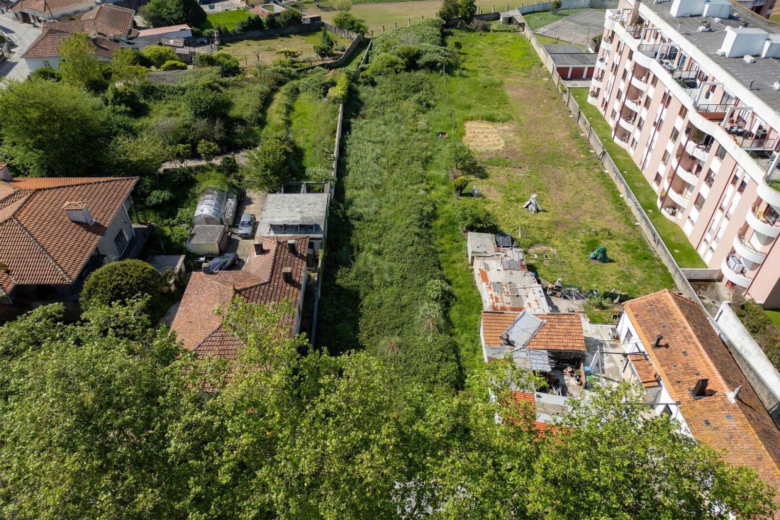 Terreno com projeto em Praia de Francelos
