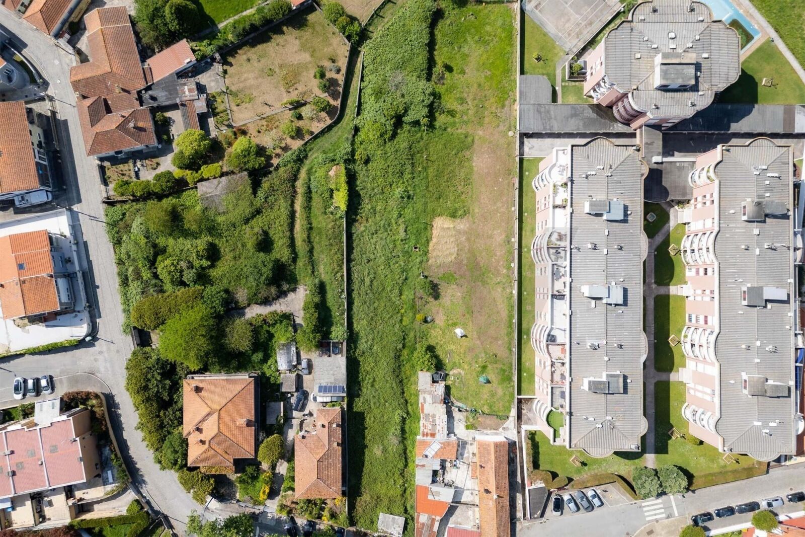 Terreno com projeto em Praia de Francelos