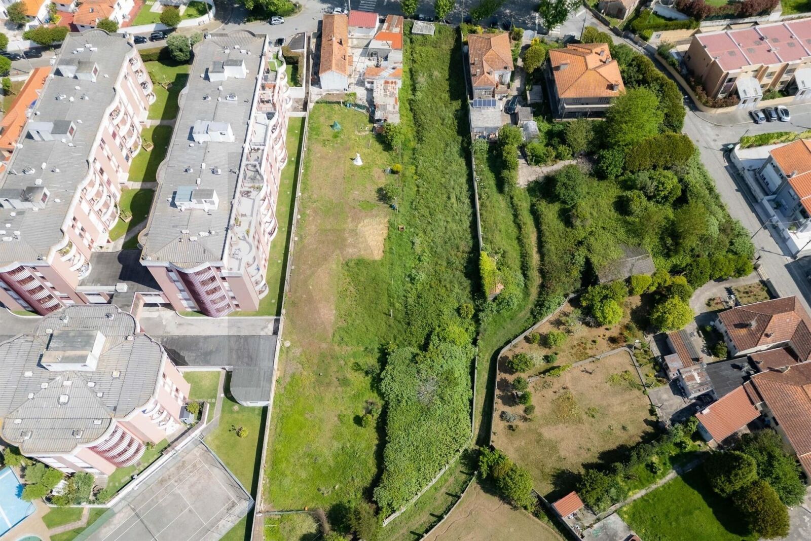 Terreno com projeto em Praia de Francelos