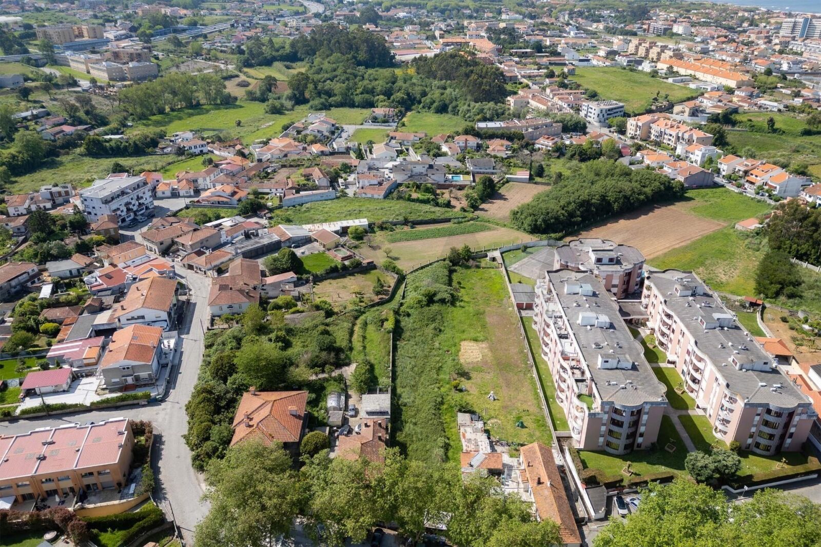 Terreno com projeto em Praia de Francelos